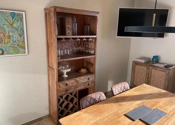 15 Min To Interlaken Seeblick Apartman *